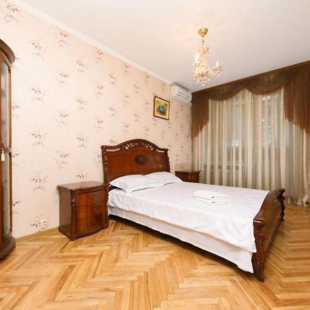 كييف Apartment On Volodymirska 73 Street المظهر الخارجي الصورة